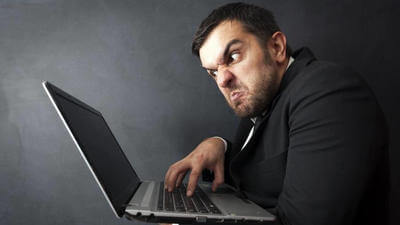 Engaging with product reviews