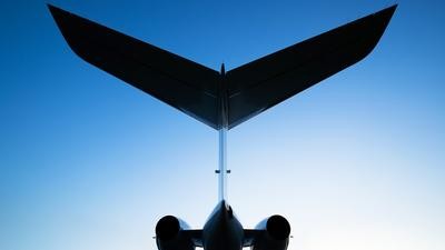 airplane tailfin