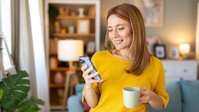 Lady with phone 
