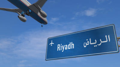 Airlines extend Riyadh suspensions as Saudi carriers expand networks