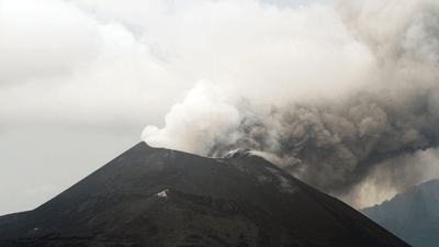Indonesia volcano disruption extends as 270,000 passengers affected