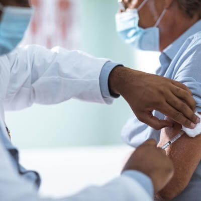 vaccination covid reinfection