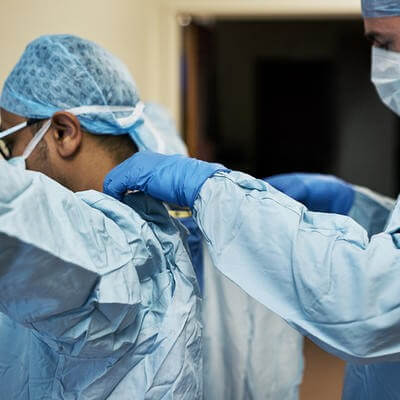 surgeons GettyImages-1151376157