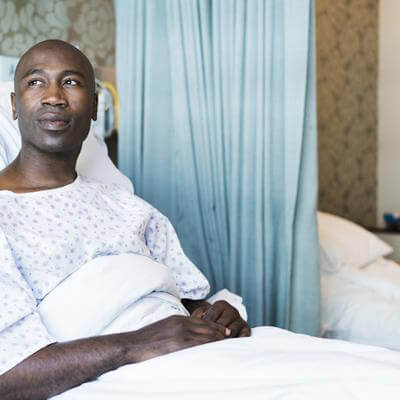 Hospital bed man 904802840