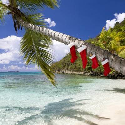 christmas travel GettyImages-183050744