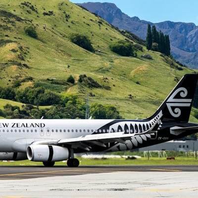 Air New Zealand plane