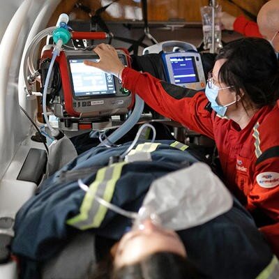 Airmedic healthcare workers 