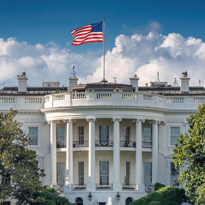 US White House with US flag