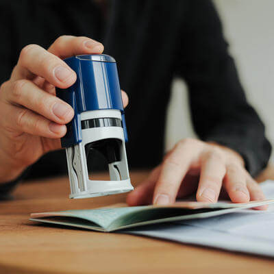 VisitorsCoverage and Atlys partner to embed travel insurance into visa applications GettyImages-2200338383