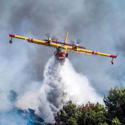 France wildfire plane