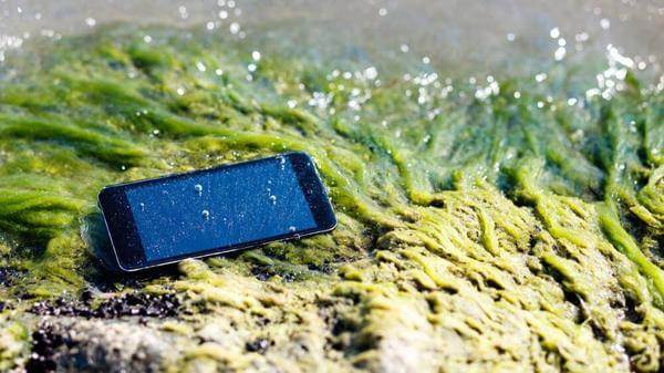 Gadgets left uncovered by UK tourists