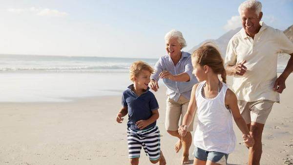 holidayying with grandparents