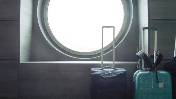 cruise ship suitcases