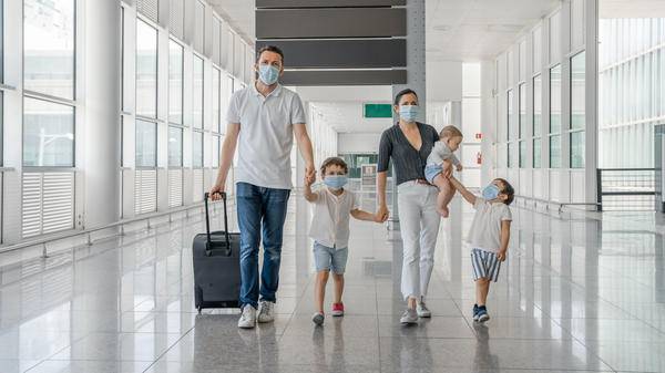 Travelling family