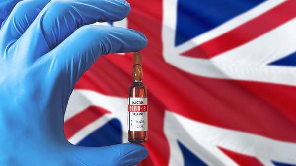 UK approves Pfizer-BioNTech vaccine