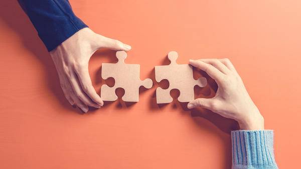 Partnership puzzle pieces