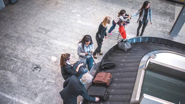 luggage carousel