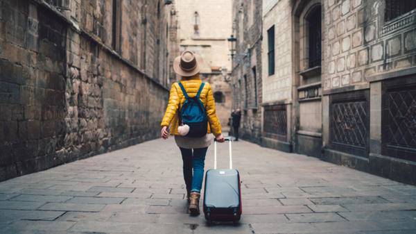 young traveller GettyImages-895081824