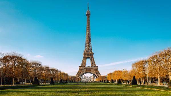 paris GettyImages-1449138519