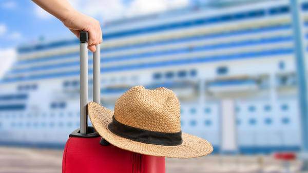 Woman ready for her dream cruise