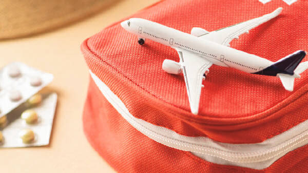 Aeroplane and medical kit