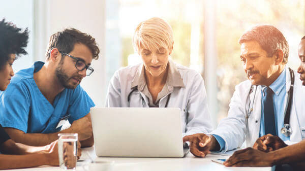 Doctors having a discussion