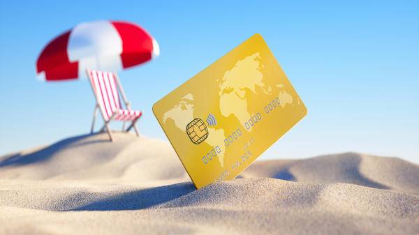 Travel credit cards leave major insurance gaps, survey finds