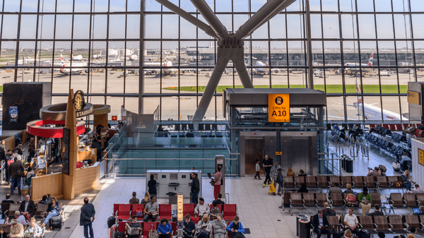 Flights resume but disruption continues after NATS outage