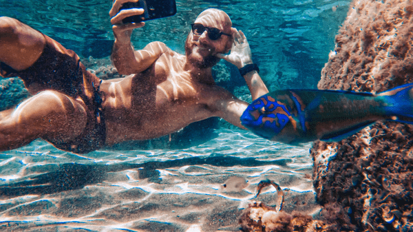 Mobile phones account for quarter of travel technology claims