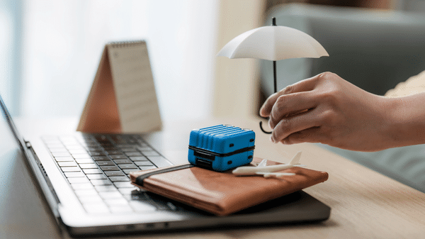 PayingTooMuch expands travel insurance panel with Gigasure