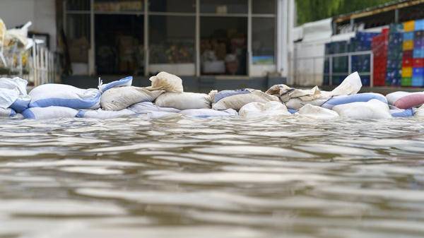 Thai Airways cancels 37 more flights as Bangkok flooding disrupts operations GettyImages-828532792